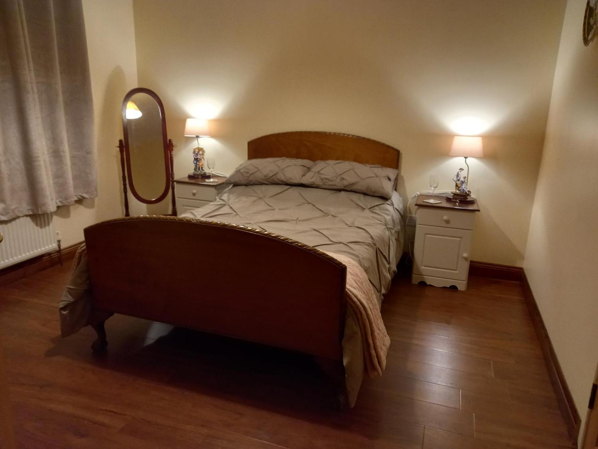Four Seasons Apartment Waterford Ngoại thất bức ảnh